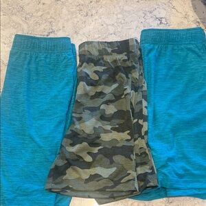 3-Kids Lightweight size 8 old navy Active Shorts - Teal & Camo